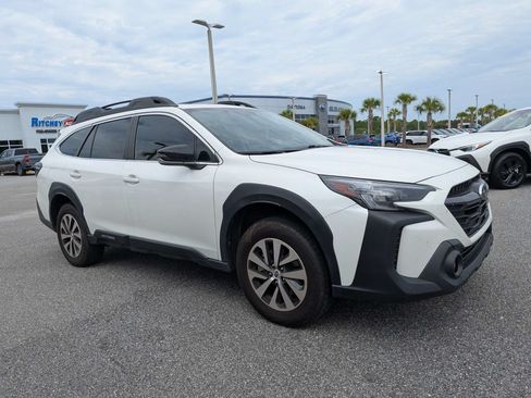 Used 2024 Subaru Outback Premium AWD/4WD image 2