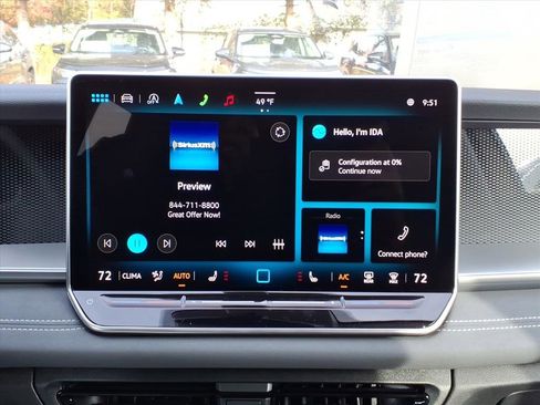 New 2025 Volkswagen Tiguan SE image 10