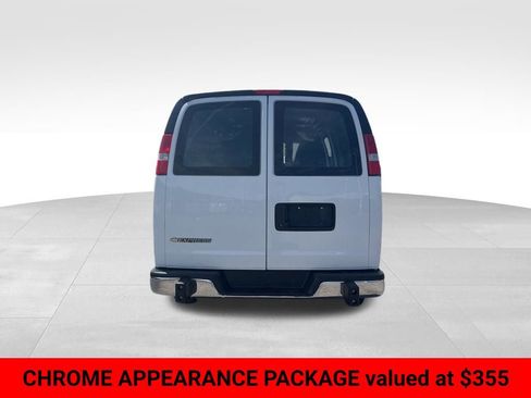 Used 2024 Chevrolet Express 2500 w/ Driver Convenience Package RWD image 4