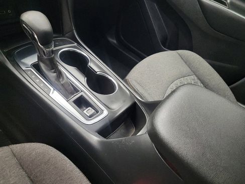 Used 2024 Chevrolet Equinox LT FWD image 26