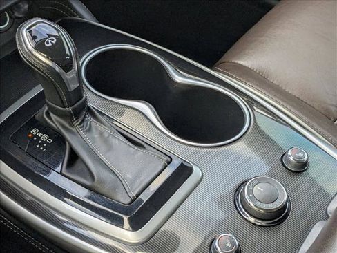 Used 2020 INFINITI QX60 Luxe w/ Essential Package image 12