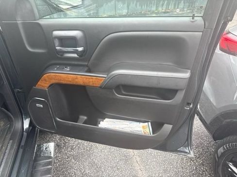 Used 2018 Chevrolet Silverado 1500 High Country AWD/4WD image 13