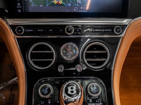Used 2024 Bentley Continental GT Mulliner AWD/4WD image 30