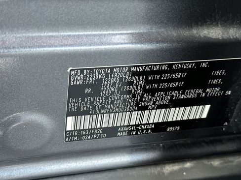 Certified 2021 Toyota RAV4 LE AWD/4WD image 32
