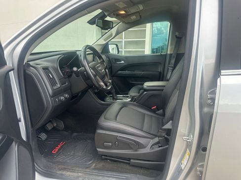 Used 2016 GMC Canyon SLE w/ All Terrain Package AWD/4WD image 6