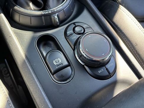 Used 2017 MINI Cooper Clubman S image 23