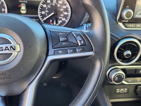 Used 2023 Nissan Sentra SV image 32