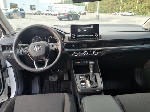 Used 2025 Honda CR-V EX image 9