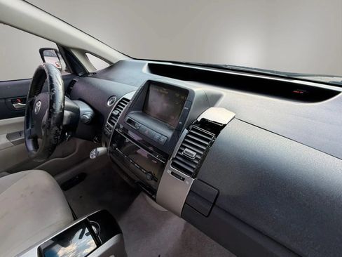 Used 2009 Toyota Prius w/ Pkg 2 FWD image 29