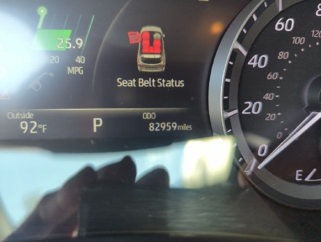 Used 2022 Toyota Highlander XLE FWD image 47