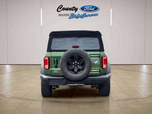 Used 2023 Ford Bronco Black Diamond AWD/4WD image 4