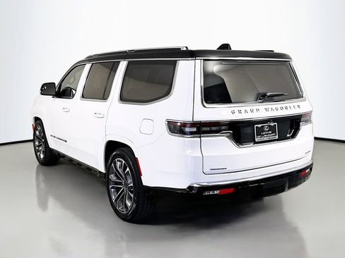 Used 2023 Jeep Grand Wagoneer Series III image 7