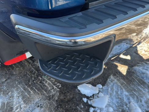 Used 2019 Chevrolet Silverado 1500 LT w/ All Star Edition image 38