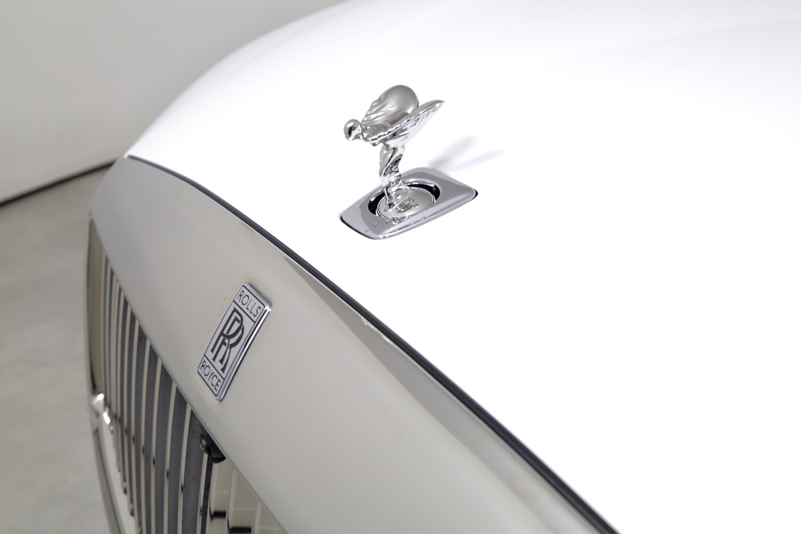 Certified 2024 Rolls-Royce Spectre w/ Spectre Launch Package AWD/4WD image 40