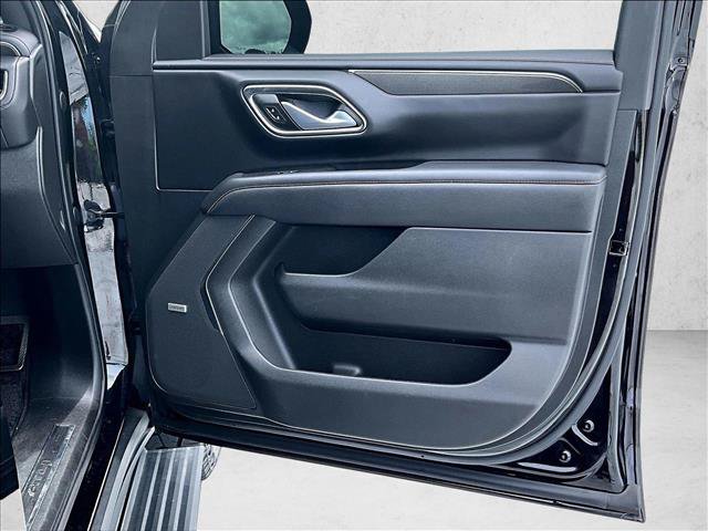 Used 2022 GMC Yukon AT4 AWD/4WD image 19