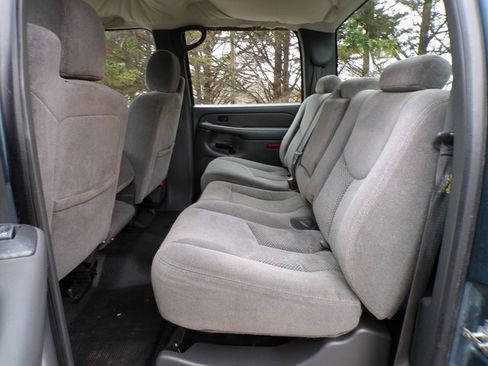 Used 2006 Chevrolet Silverado 2500 W/T image 9