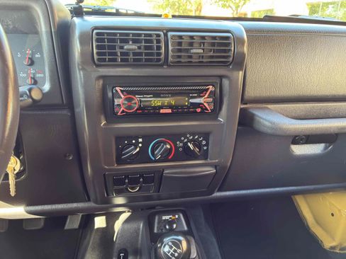 Used 2002 Jeep Wrangler Sport AWD/4WD image 20