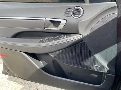 Used 2022 Hyundai Sonata Limited FWD image 21