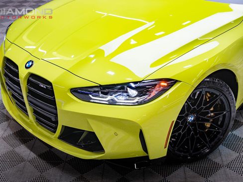 Used 2021 BMW M4 Coupe w/ M Carbon Exterior Package image 8