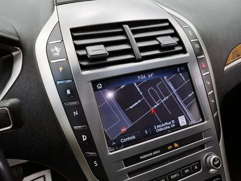 Used 2020 Lincoln MKZ Reserve w/ Elements Package FWD image 29