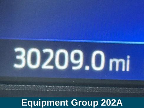 Used 2023 Ford Explorer XLT w/ Equipment Group 202A AWD/4WD image 6