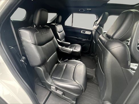 Used 2020 Ford Explorer ST w/ Premium Technology Package AWD/4WD image 25
