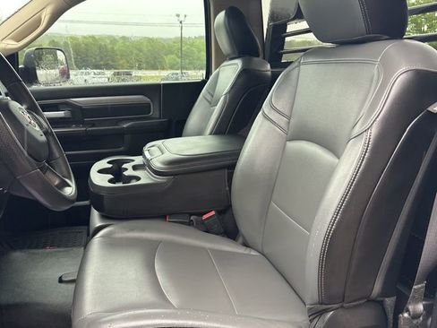 Used 2019 RAM 2500 Tradesman RWD image 10