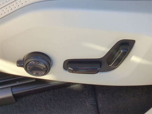 New 2026 Volvo XC90 B6 Ultra w/ Protection Package Premier image 15