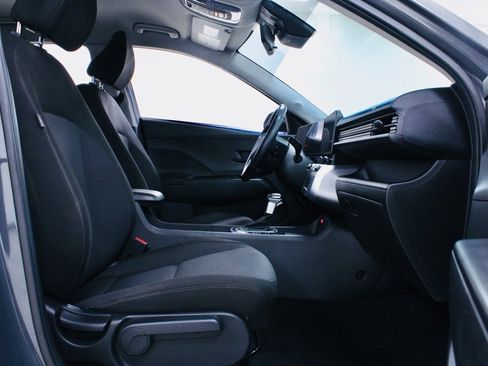 Used 2024 Hyundai Kona SEL image 28