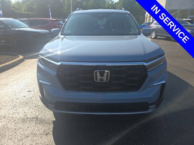 Used 2023 Honda Pilot Elite image 2