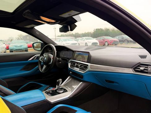 Used 2022 BMW M4 Competition w/ M Carbon Exterior Package image 35