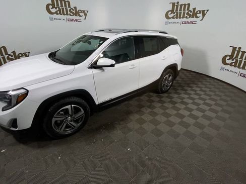 Used 2021 GMC Terrain SLT w/ Infotainment Package II image 4