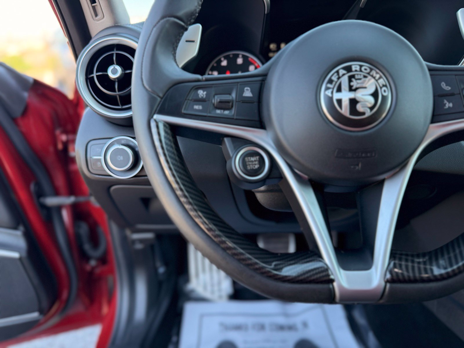 Used 2017 Alfa Romeo Giulia Ti w/ TI 19" Sport Package AWD/4WD image 18