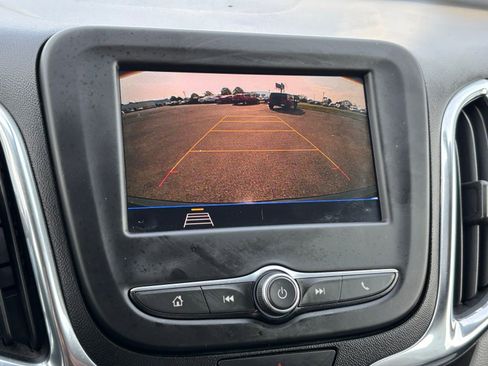 Used 2020 Chevrolet Equinox LS w/ LS Convenience Package image 7