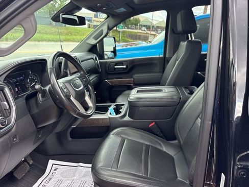 Used 2022 GMC Sierra 3500 Denali AWD/4WD image 15
