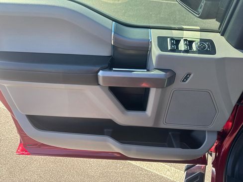 Used 2019 Ford F150 XLT w/ Equipment Group 302A Luxury image 21