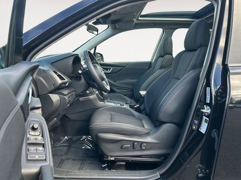 Used 2022 Subaru Forester Premium AWD/4WD image 16