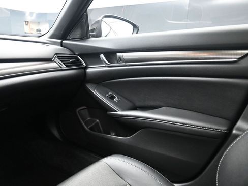 Used 2021 Honda Accord Sport image 24