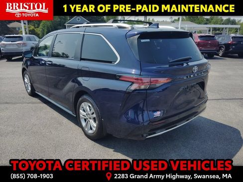 Certified 2023 Toyota Sienna Platinum AWD/4WD image 5