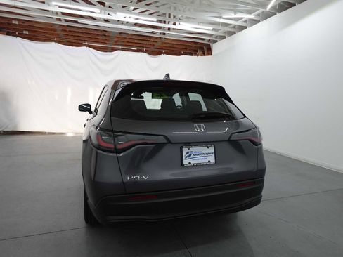 Certified 2023 Honda HR-V LX image 7