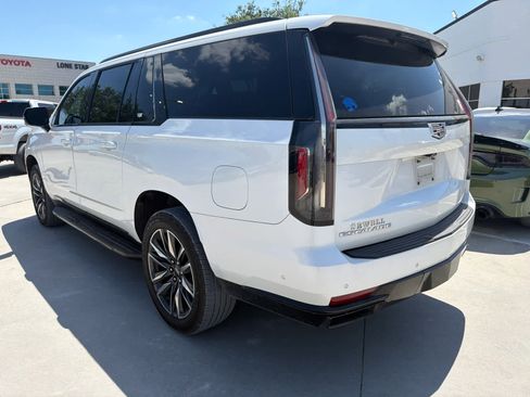 Used 2021 Cadillac Escalade ESV Sport w/ Driver Assist Tech Package AWD/4WD image 2