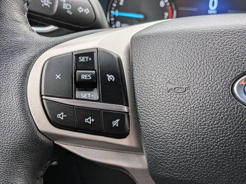 Used 2024 Ford Explorer XLT w/ Equipment Group 202A AWD/4WD image 13