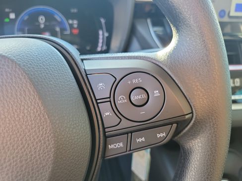 Used 2026 Toyota Corolla LE image 23