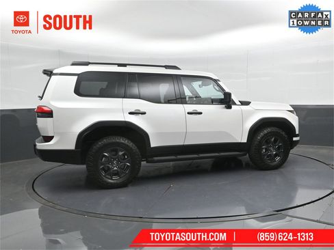 Used 2024 Lexus GX 550 550 Overtrail+ image 3
