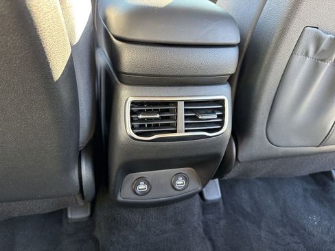 Used 2022 Hyundai Santa Fe SEL image 37