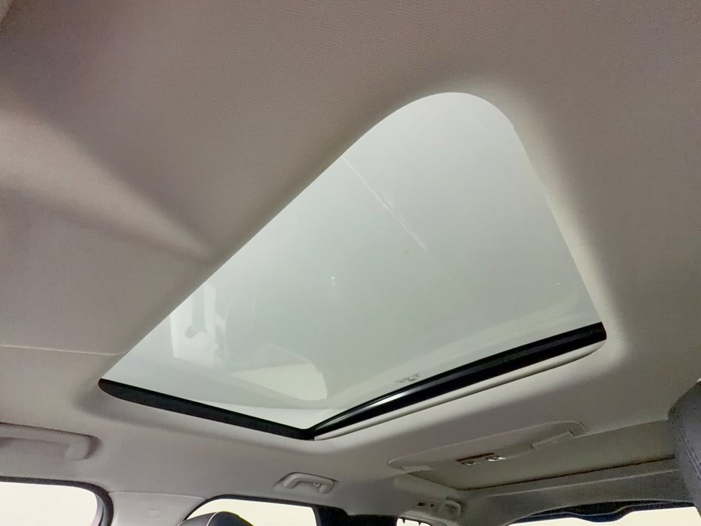 Used 2019 Land Rover Discovery HSE AWD/4WD image 27