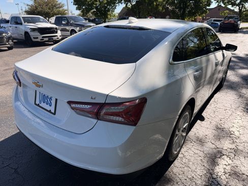 Used 2022 Chevrolet Malibu LT FWD image 3