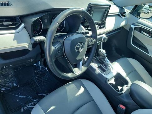 Used 2021 Toyota RAV4 XLE Premium FWD image 22