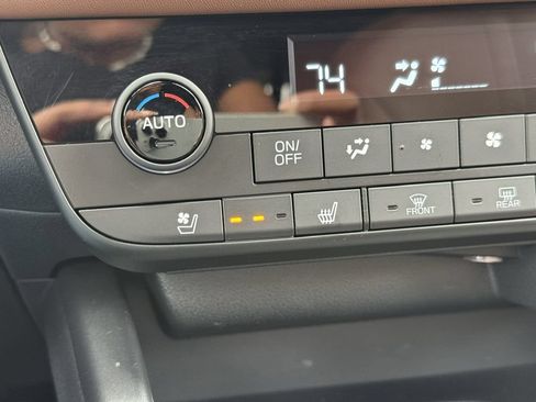 Used 2026 Subaru Outback Touring XT AWD/4WD image 25