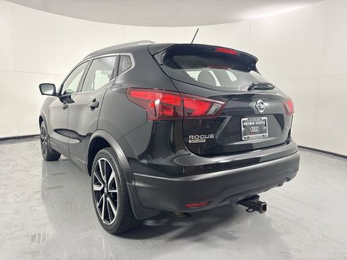 Used 2017 Nissan Rogue Sport SL w/ SL Premium Package AWD/4WD image 5